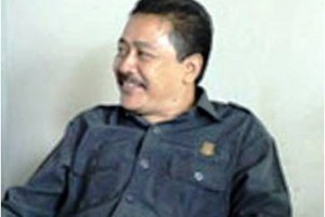 Drs H Momon Suherman